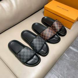 Picture of Louis Vuitton Slippers _SKULVsz38-45h09051542